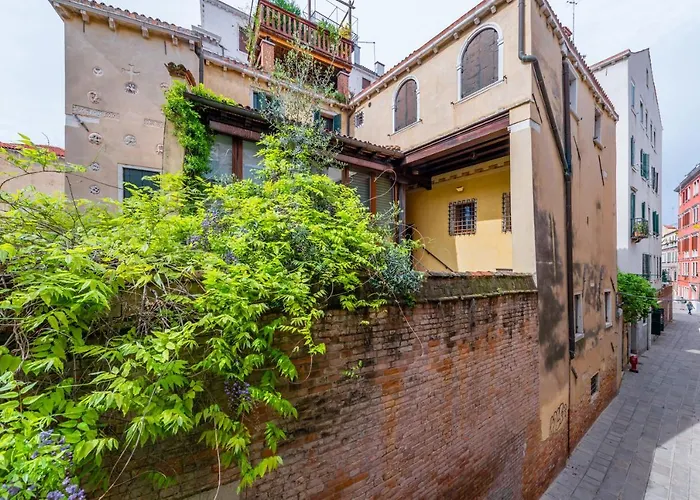 Cannaregio Romantic View Apartment